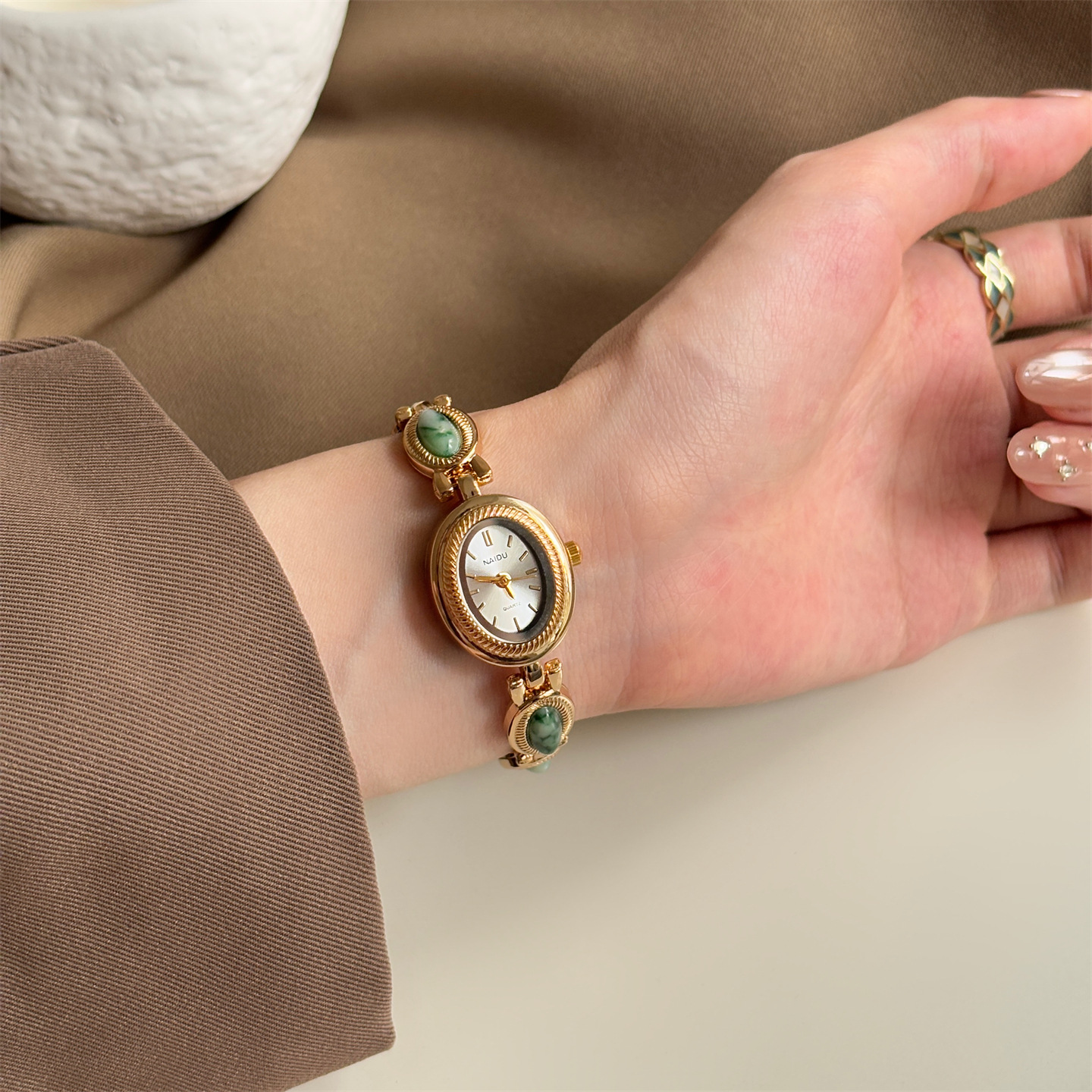New Vintage Women's Watch with - Jewelry Like Watches 评论和价格